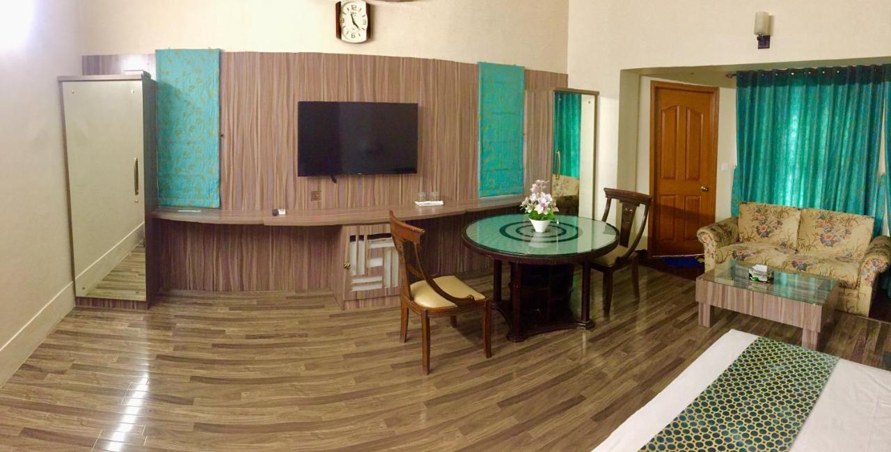 Star Guest House Karachi Bagian luar foto