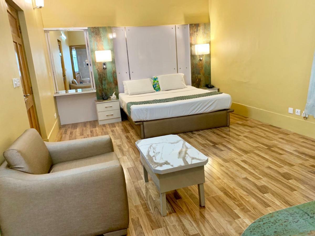Star Guest House Karachi Bagian luar foto